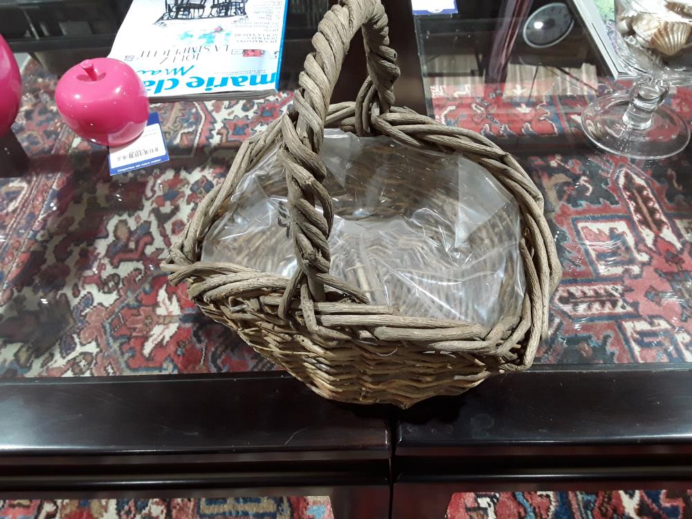 PETIT PANIER POUR PLANTE  