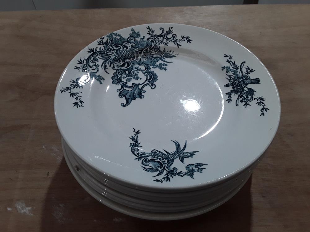 LOT D'ASSIETTES BOCH DECOR REGENT 