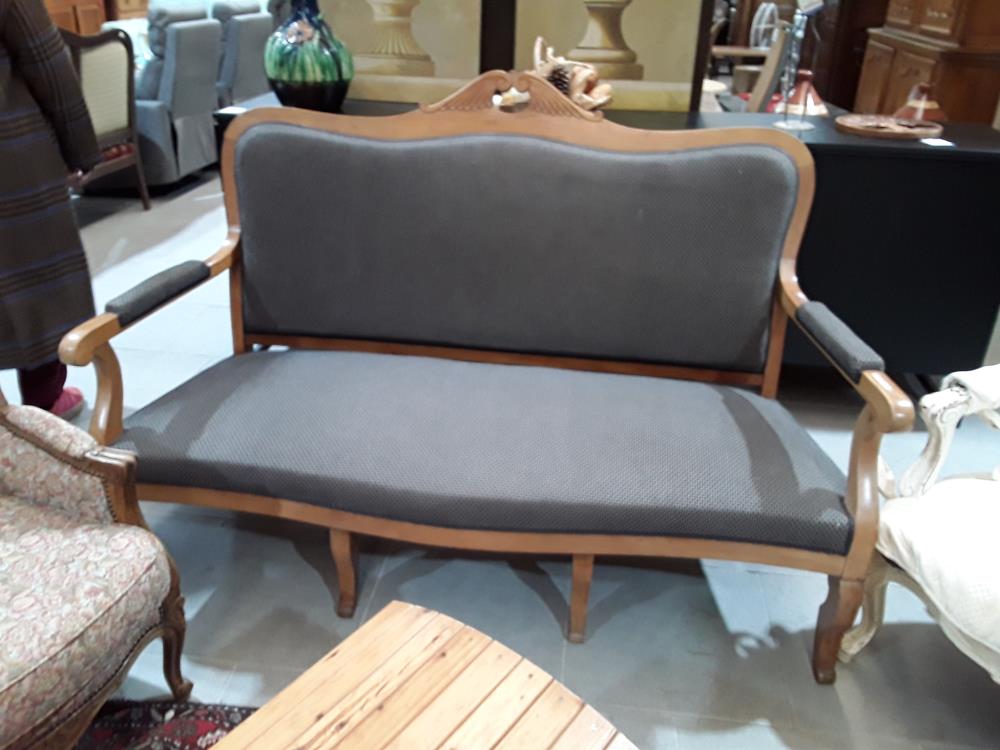 BANQUETTE EN ERISIER 