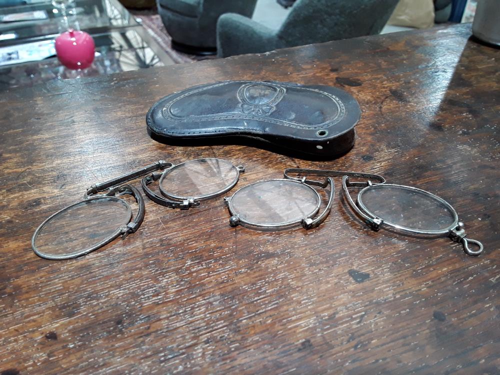 PAIRE DE LORGNON 19EME AVEC ETUIT 