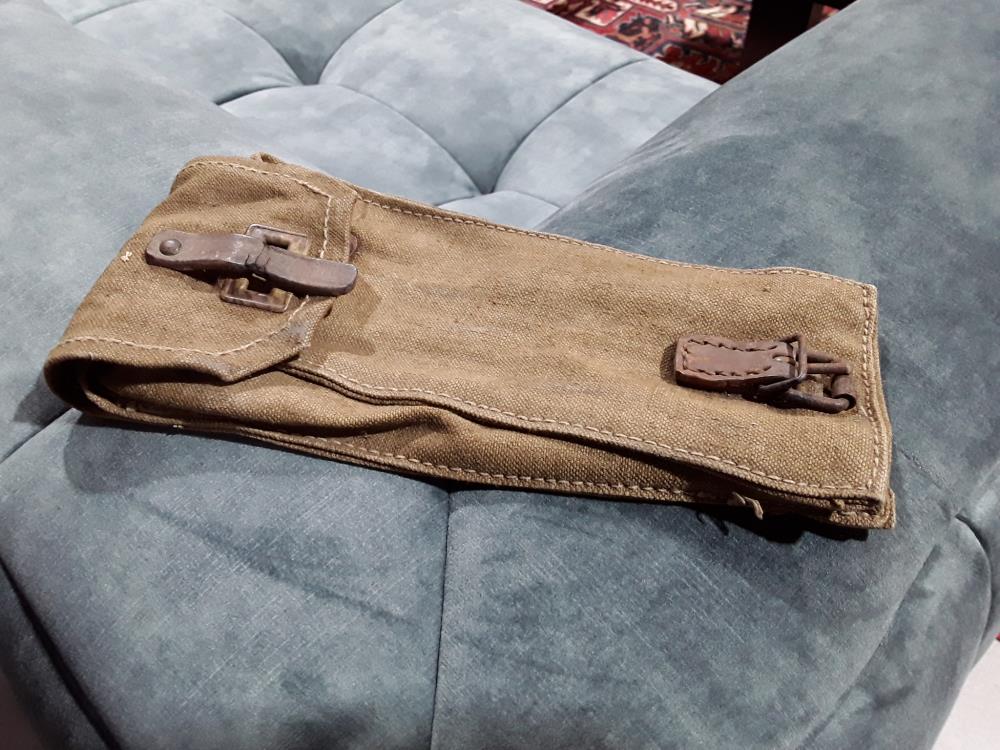 POCHETTE EN TOIL  FRANÇAISE  WW2 