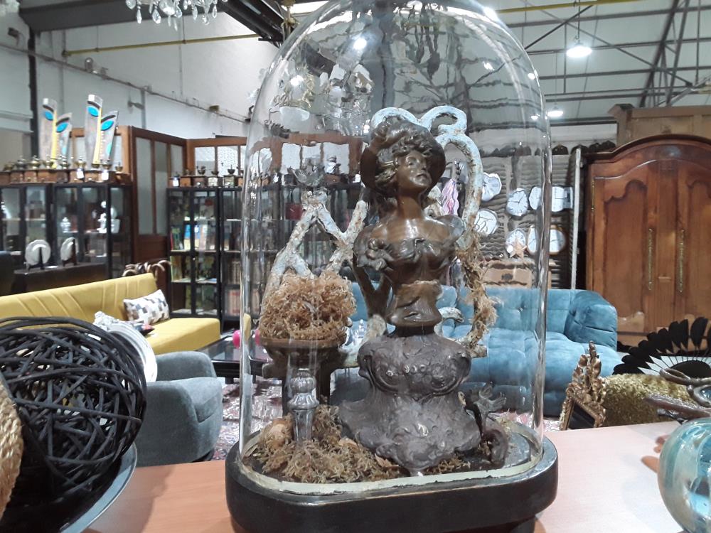 DECO SOUS GLOBE ROMANTIQUE 