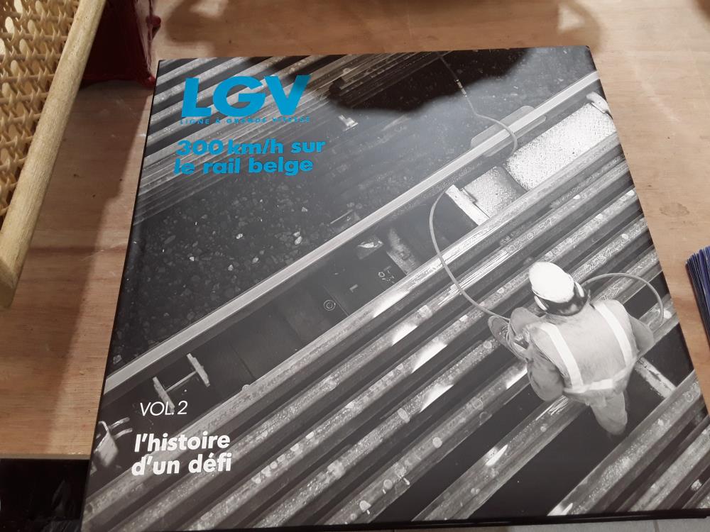COLLECTION DE 2 LIVRES ''LIGNE GRZNDE VITESSE''
