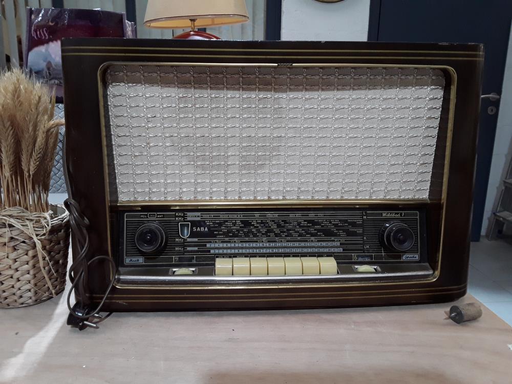 RADIO VINTAGE SABA