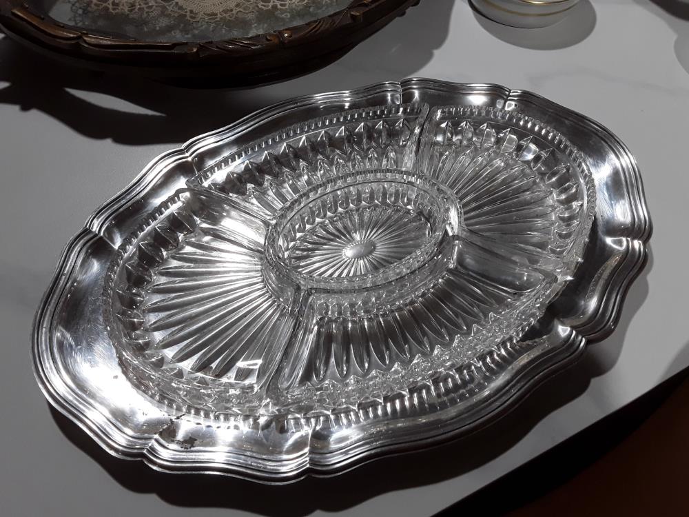 CENTRE DE TABLE EN CRISTAL TAILLÉ 