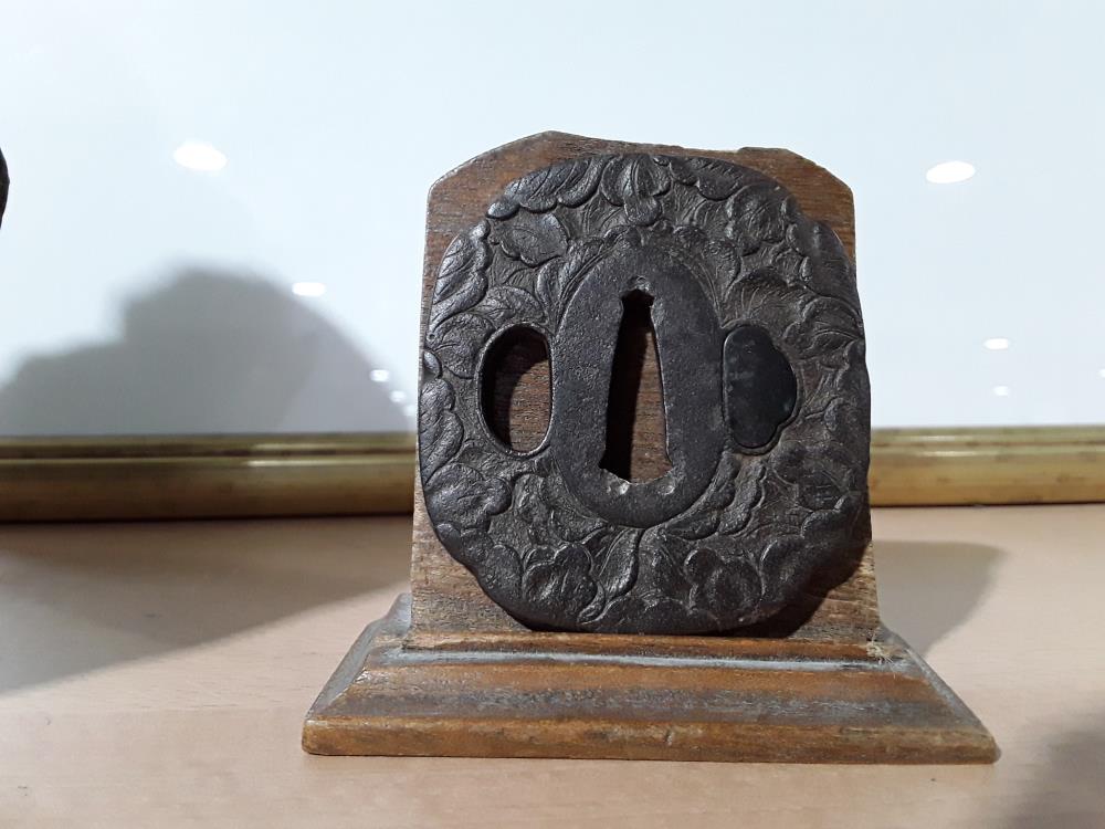 GARDE TSOUBA DE KATANA JAPONAIS 19EME 