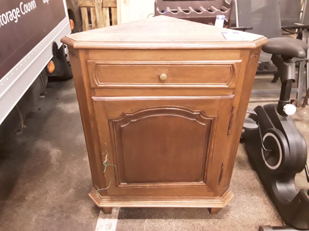 ENCOIGNURE EN CHÊNE 