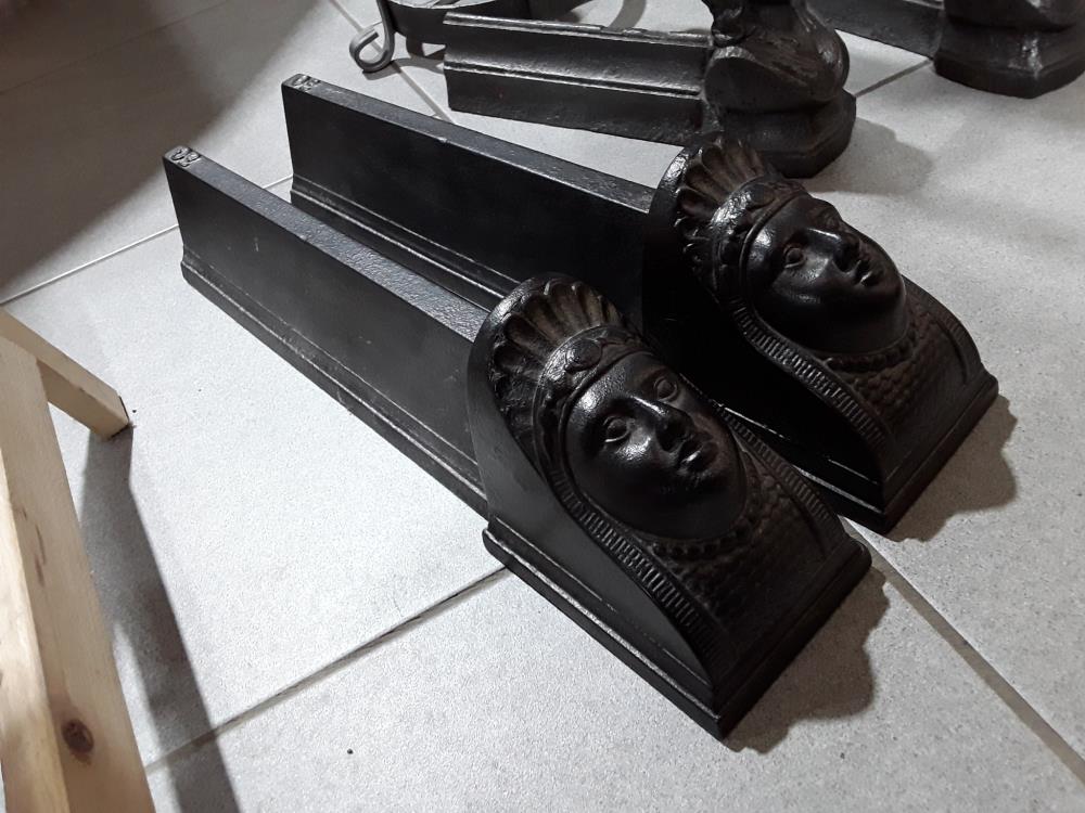 CHENETS DE STYLE DIRECTOIRE 