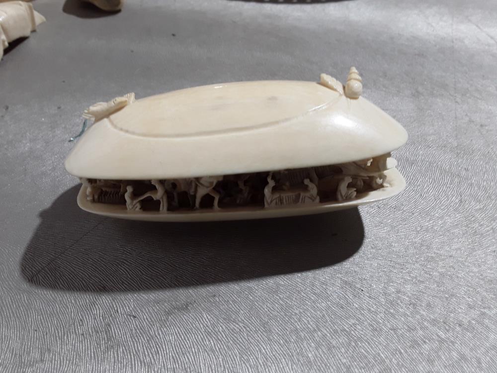 OKIMONO CHINOIS FIN 19EME  SCULPTÉ