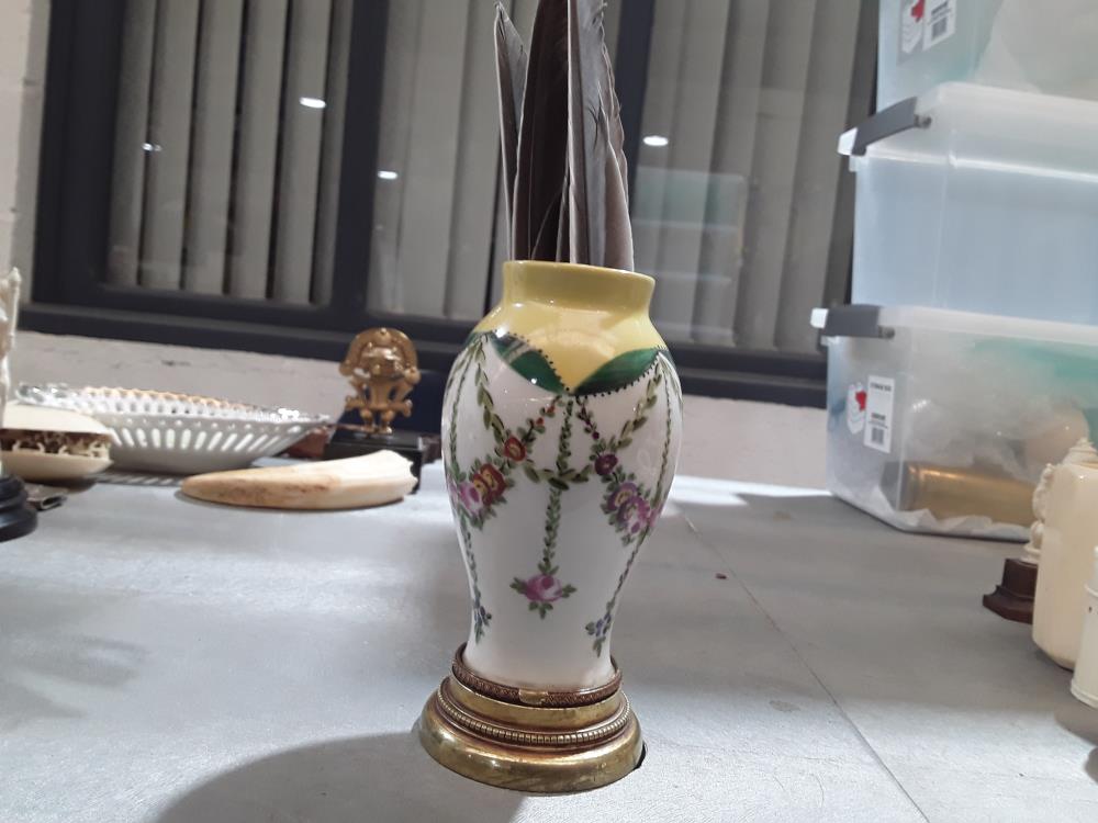 VASE EN VIEUX PARIS MONTÉ SUR BRONZE 