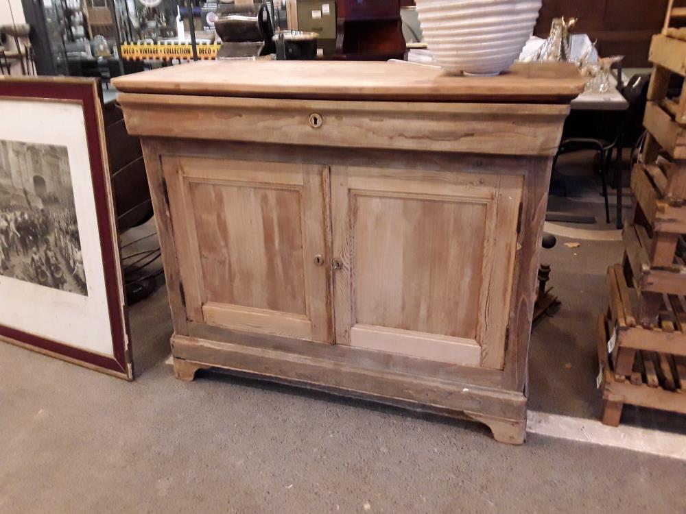 DRESSE EN PIN DE ST LOUIS PHILIPPE 