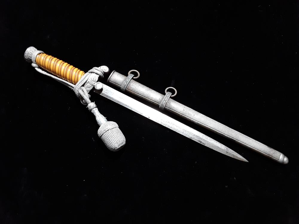 DAGUE OFFICIER ALLEMAND WEHRMACHT SOLINGEN AVEC DRAGONNE 