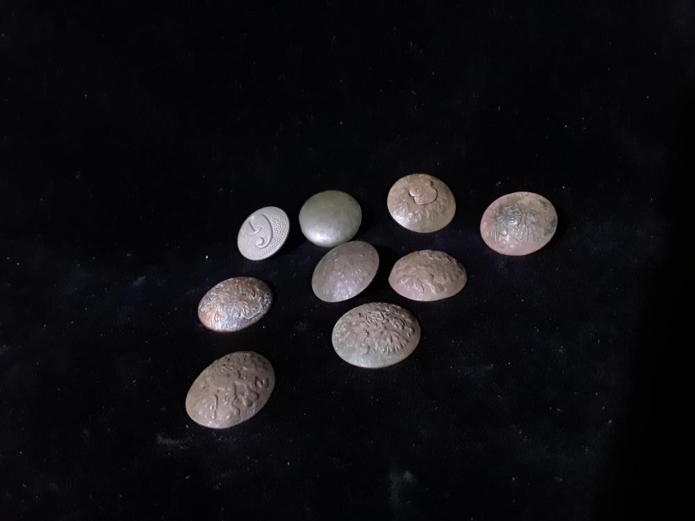 COLLECTION DE BOUTONS ANCIENS