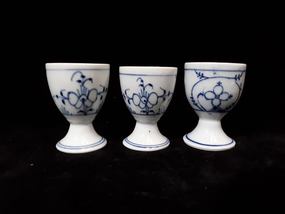 COQUETIERS EN PORCELAINE SERIE DE 3 