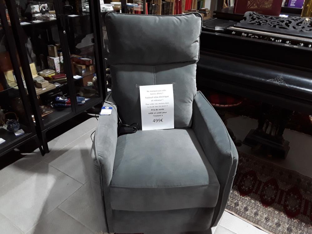 ELAX ÉLECTRIQUE RELEVEUR FINITION VELOURS VERT GRIS