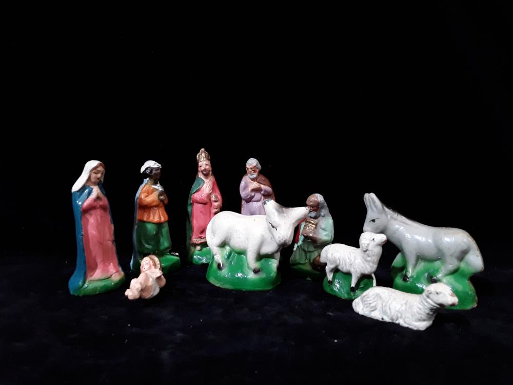 PERSONNAGES ANCIENS CRÈCHE 