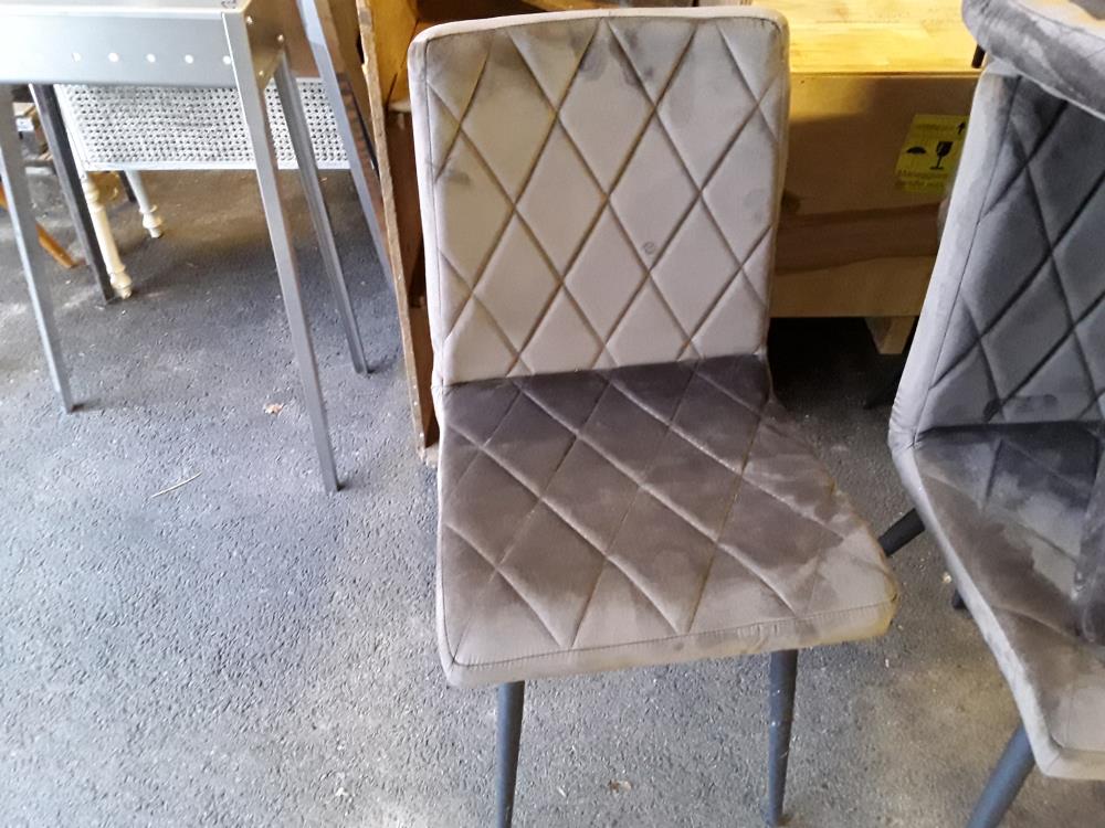 CHAISSE DESIGN PIED METAL NOIR SUPPORT VELOUR GRIS SOURIS