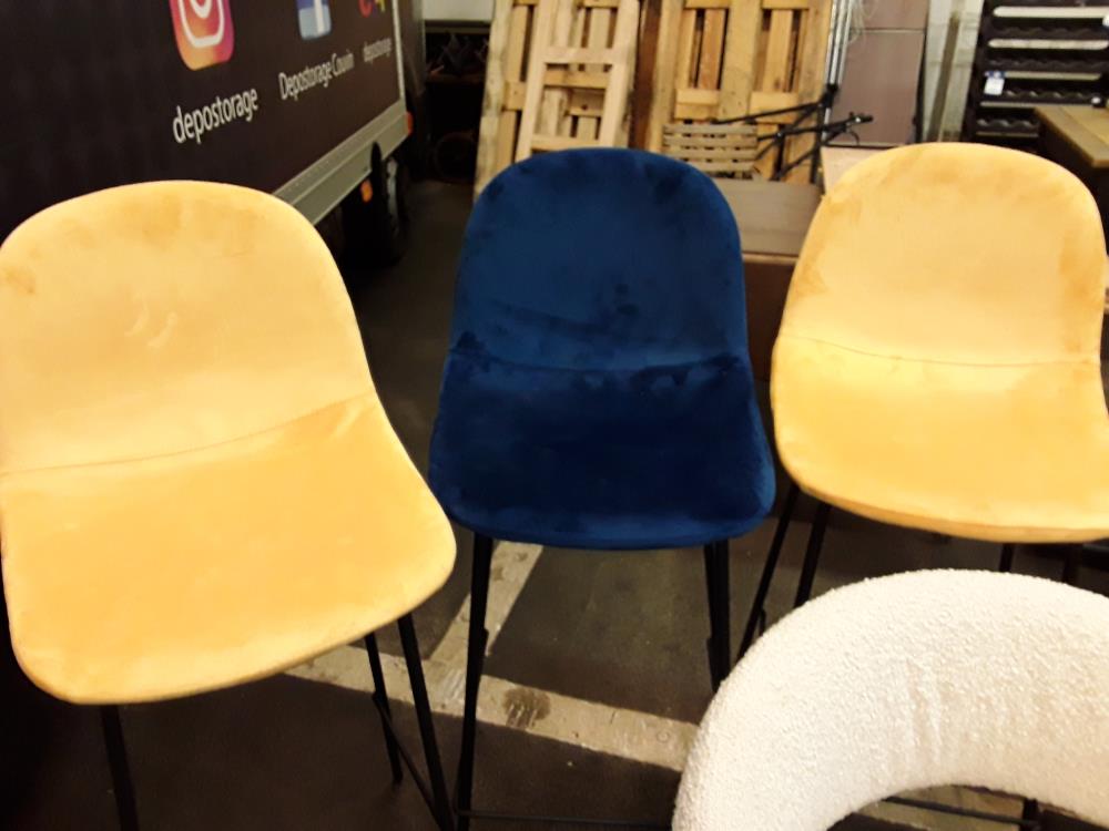 CHAISSE HAUTE DESIGN PIED METAL NOIR 