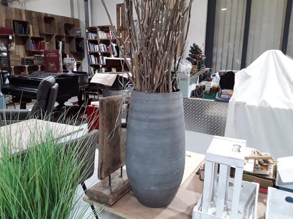 VASE DECO EN TERRE CUITE ET BOIS 
