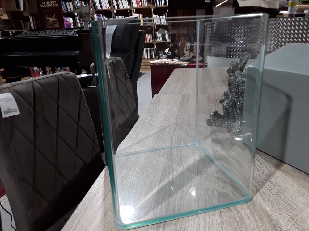 AQUARIUM POISSON ROUGE 