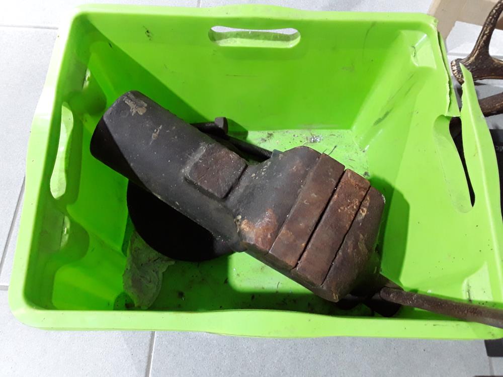 ETAU GRAND FORMAT AVEC FIXATION 