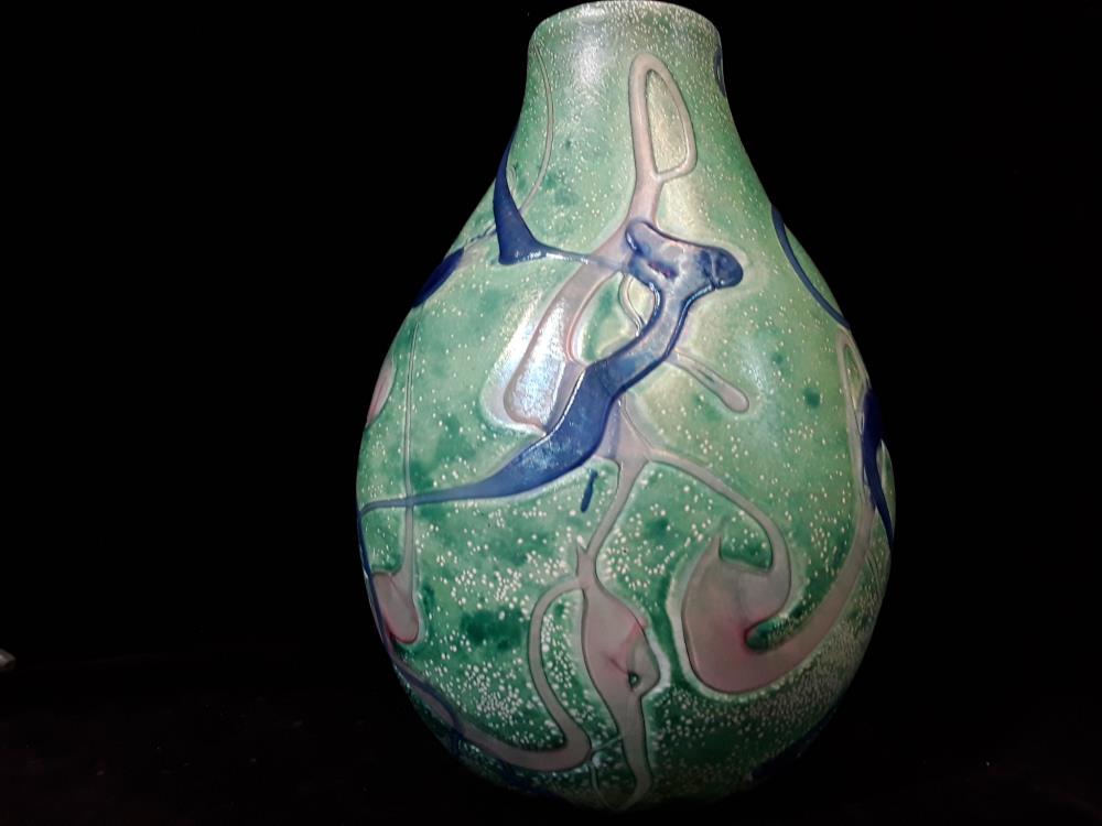 VASE EN VERRE SOUFFLÉ VERT ET BLEU SIGNÉ JEAN LUC GAMBIER