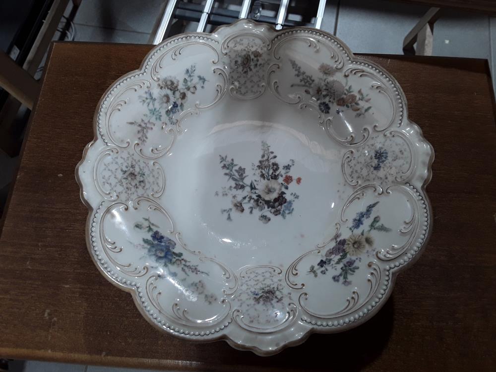 ASSIETTE FLORAL EN PORCELAINE CENTRE DE TABLE 