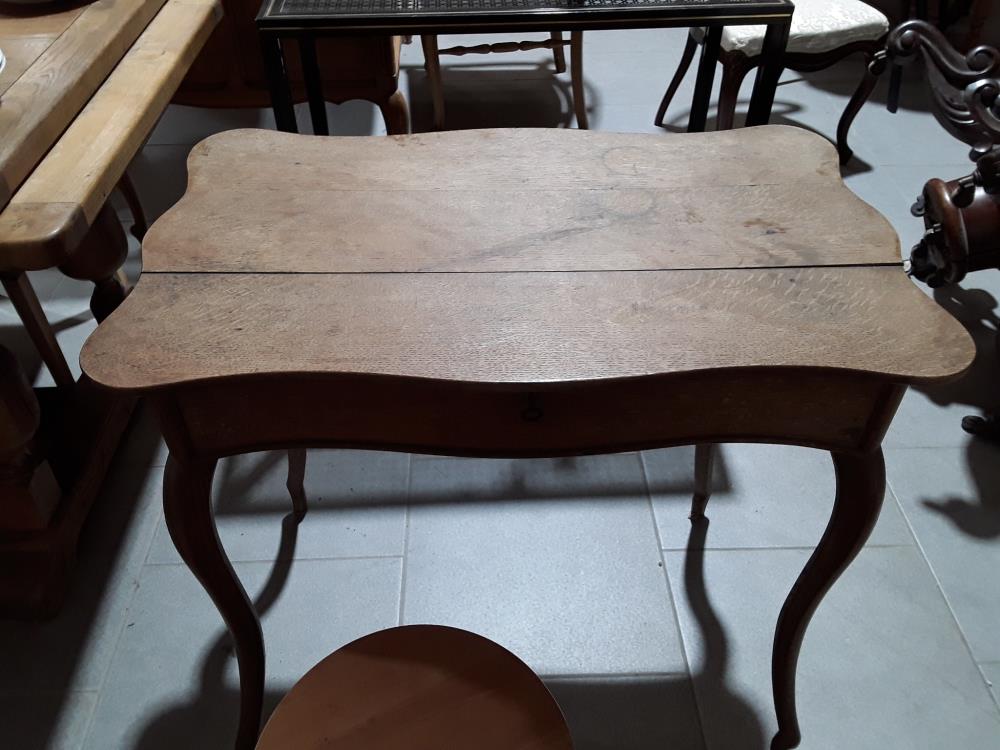 TABLE DE STYLE LOUIS XV 