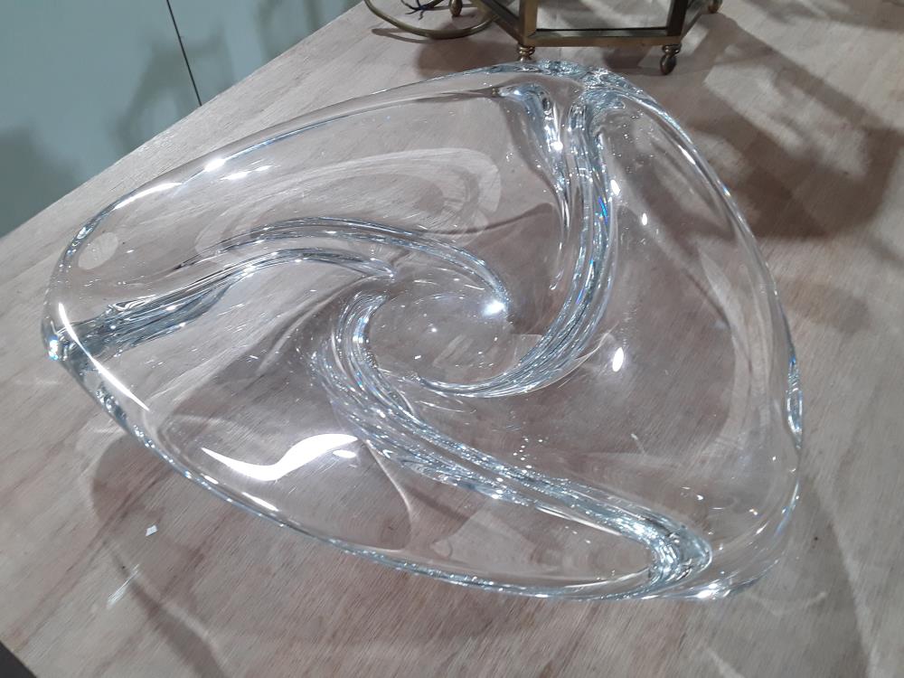 CENTRE DE TABLE VAL ST LAMBERT ÉTIRÉ 