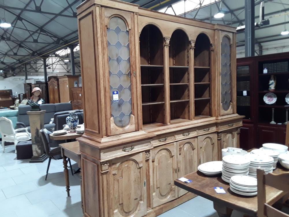 MEUBLE POUR COMPTOIR  BAR DE CAFE À PATINÉ 