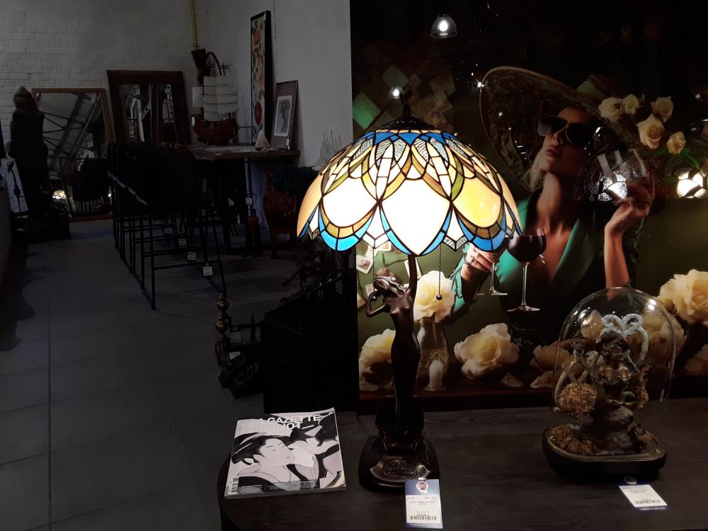 TIFFANY FEMME NUE DECO RETRO