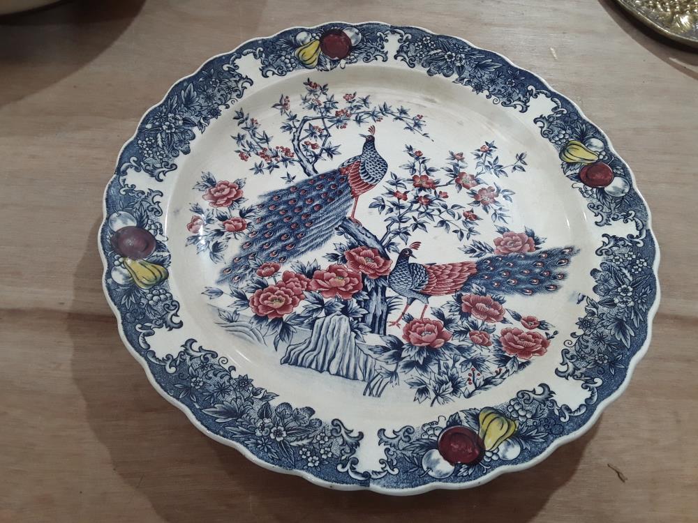 ASSIETTE FAIENCE PAON 