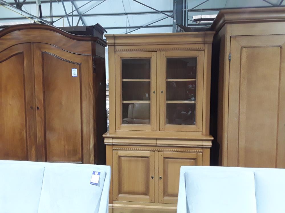 VITRINE DE STYLE LOUIS PHILIPPE EN CHÊNE CLAIR HAUTEUR 2M5/ LONGUEUR 1M20