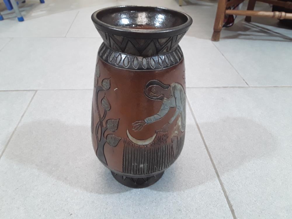 VASE EN TERRE CUITE SIGNÉ DUBOIS