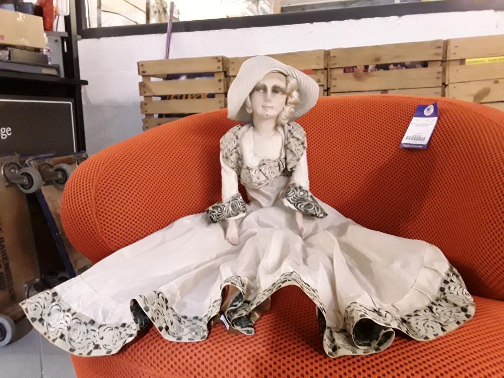 POUPÉE BOUDOIR DE SALON 1920 RARE