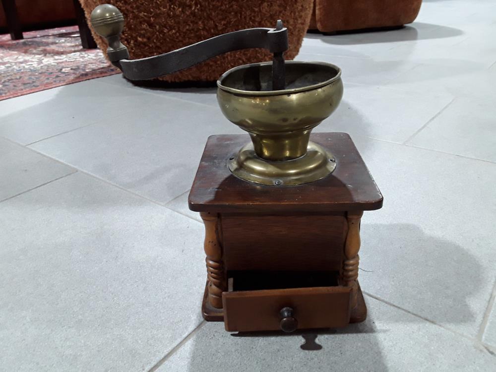 MOULIN A CAFÉ FIN 19EME 