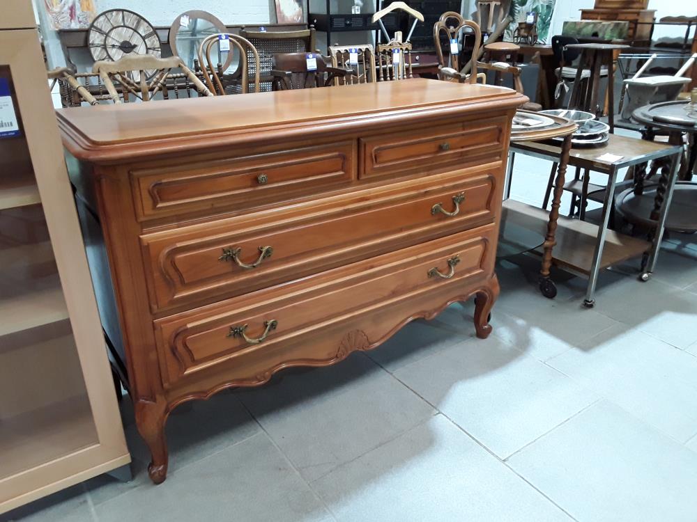 COMMODE MERISIER DE STYLE LOUIS XV 