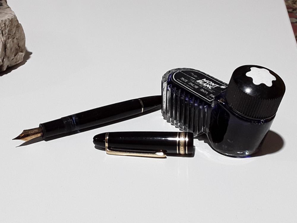 PORTE PLUME MONT BLANC MEISTERSTRUCKN2146 AVEC ENCRE 