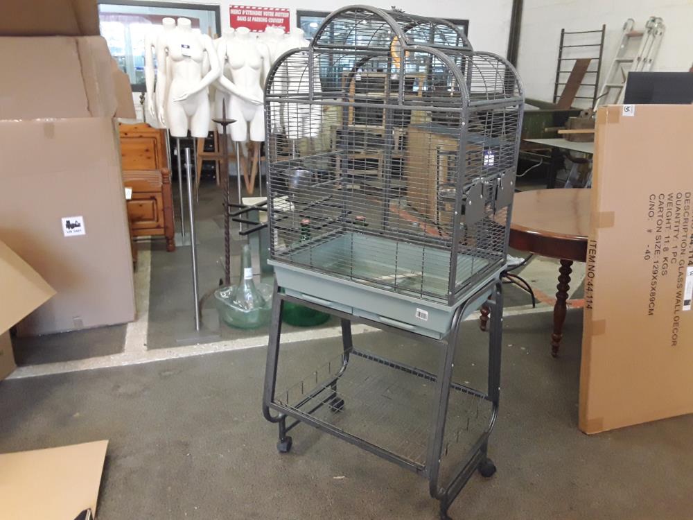 CAGE POUR PERROQUET OU AUTRE 
