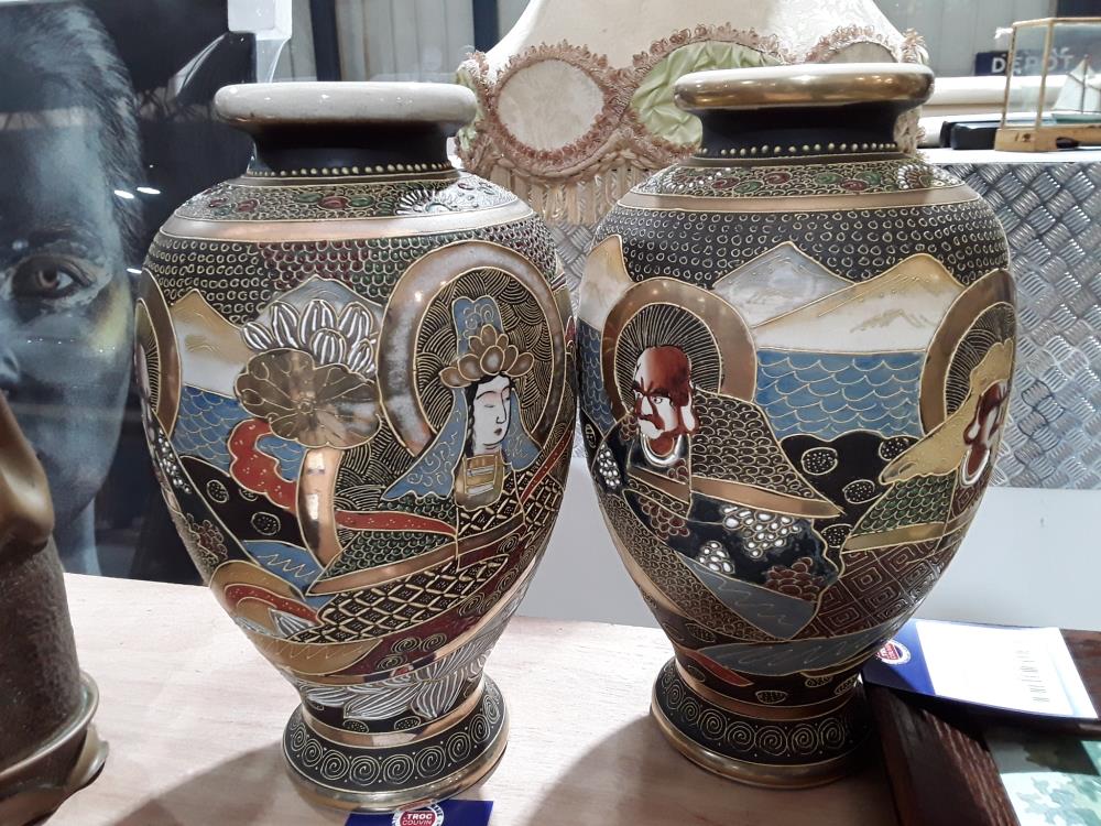 PAIRE DE VASES SATSUMA JAPON