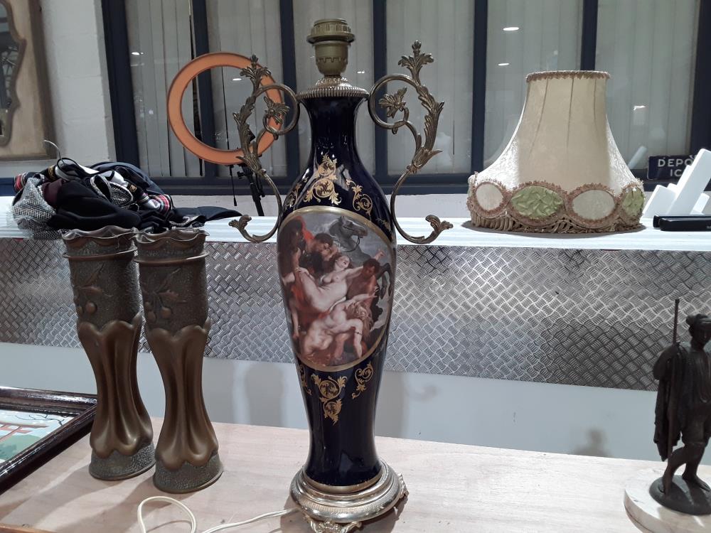 LAMPE EN PORCELAINE BLEU 