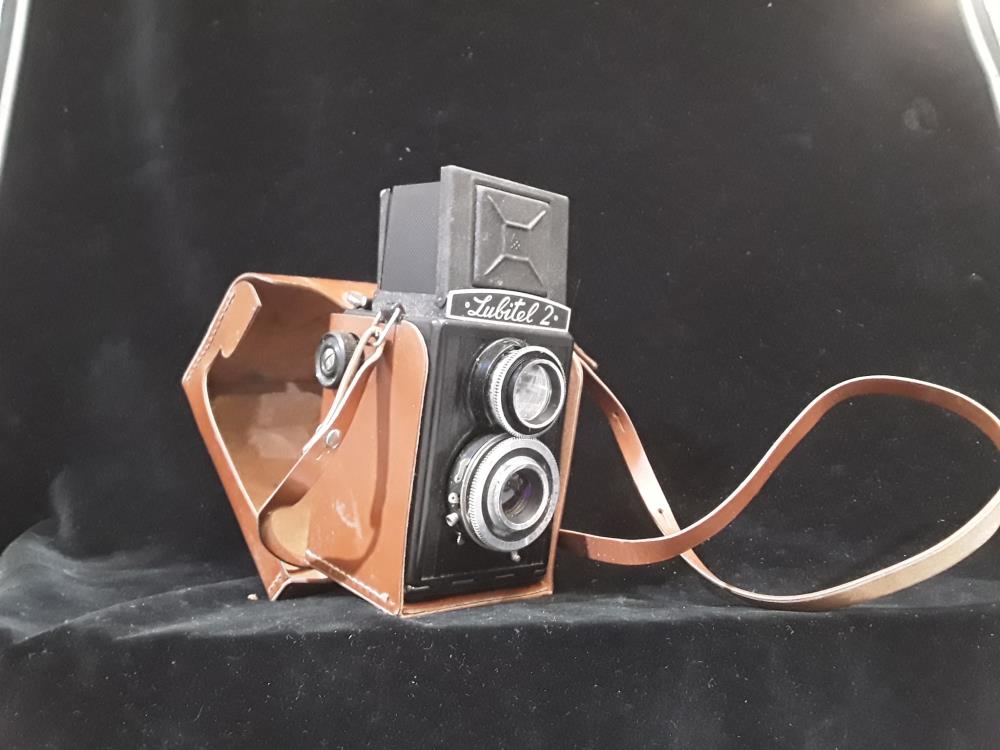 APPAREIL PHOTO LUBITEL 2 + ETUI CUIR ET PAPIER 