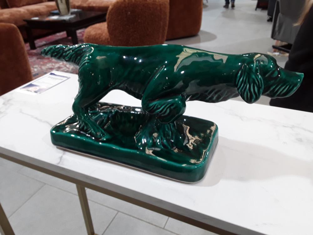 CHIEN EN CÉRAMIQUE ÉMAILLÉE VALAURIS 