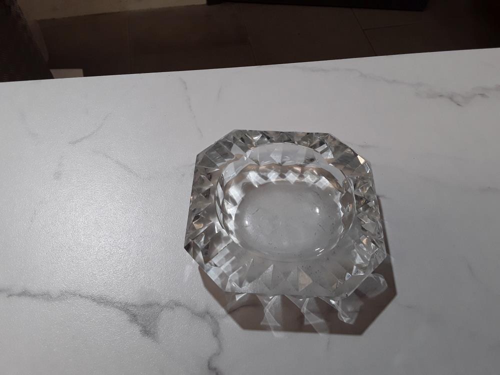 CENDRIER EN CRISTAL TAILLÉ