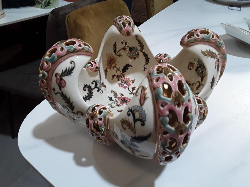 RAFRAÎCHISSOIR EN CÉRAMIQUE AJOUREE ZSOLNAY DEBUT 20EME 