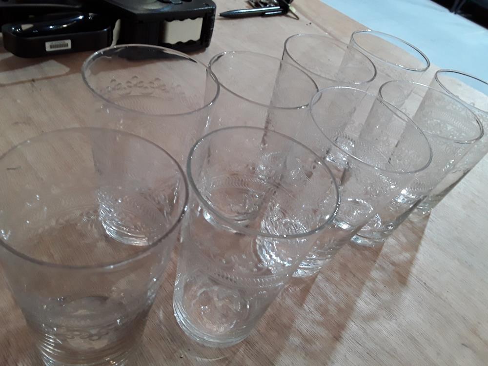 SERIE DE 9 VERRES 