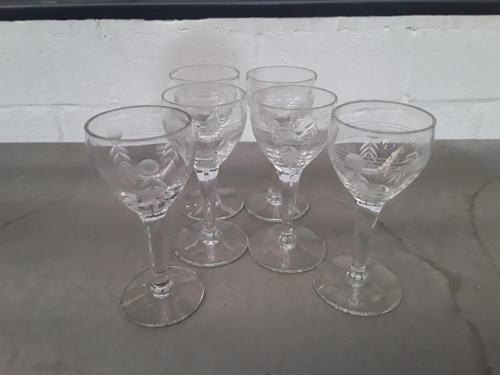 SERIE DE 6 VERRES 