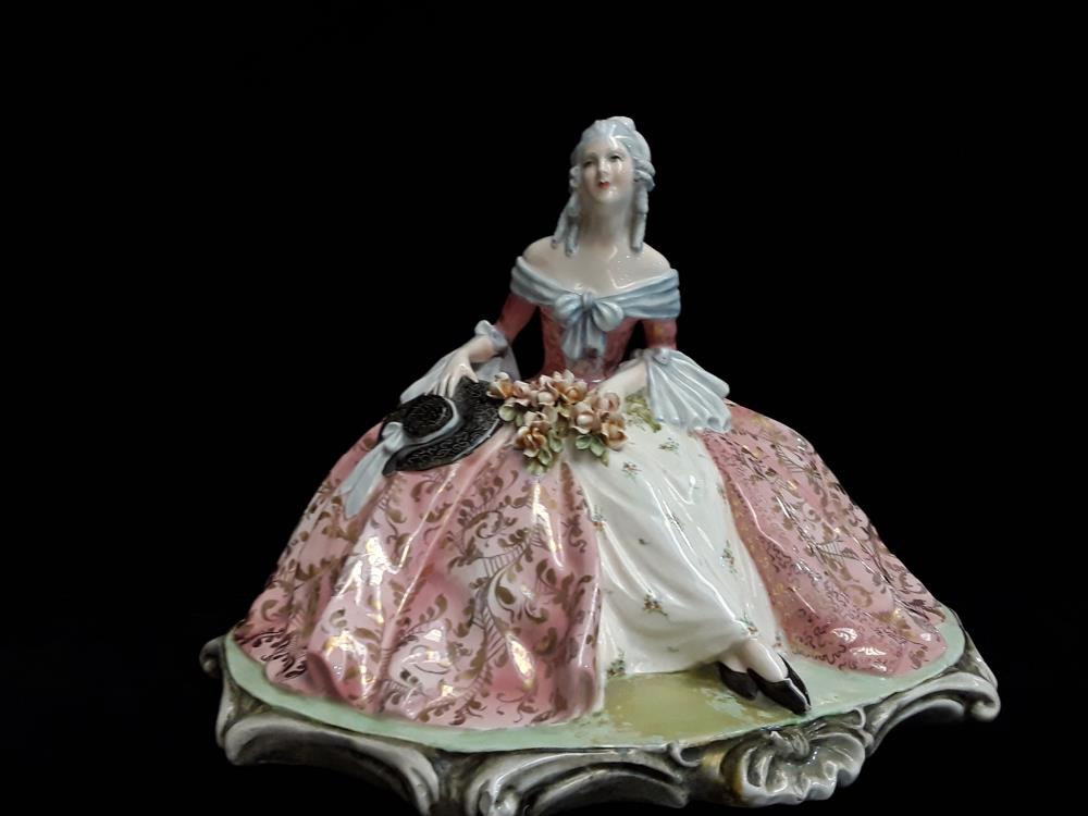 MARQUISE EN FAIENCE ITALIENNE BERTOLITI MILANO