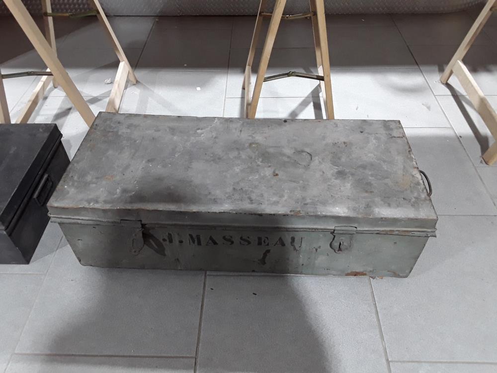 CAISSE MAL MEDIC AVEC CONTENU 