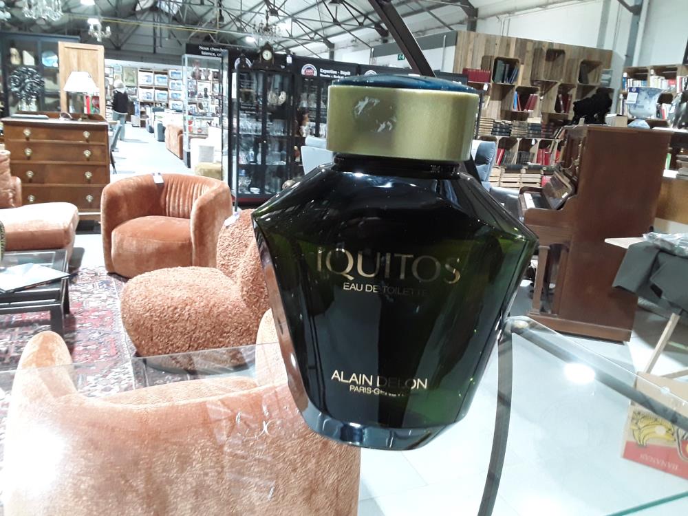 FLACON DE PARFUM IQUITOS 